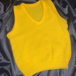 Yellow crochet vest 💛